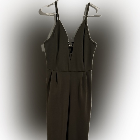 French Atmosphere, Olive Green Romper size XL (runs a little smaller IMO) - Picture 1 of 9